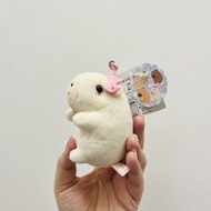 🇯🇵日版✨🎀 奶油白色 粉紅蝴蝶結 水豚 卡皮巴拉 公仔 掛袋 吊飾 掛飾 掛件 裝飾 擺設 擺件✨水豚君 Pink Ribbon Capybara 哈姆太郎 倉鼠 動物橫町 助六之日常 花栗鼠 黃金