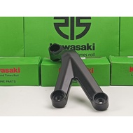 56DT0233 DT113409 Hanger Stay Left Dominar400