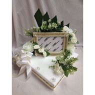 gubahan frame mas kahwin + sireh junjung sahaja(creamgreenwhite)