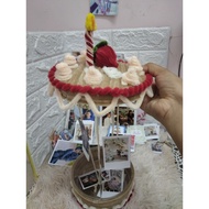 fuzzy cake wire by sister's shop