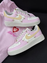 Nike Air Force 1 情人節特別版