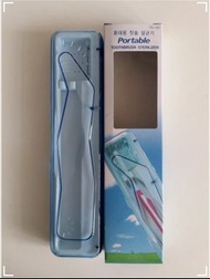 韓國品牌Ubisafe，韓國製造電池型便攜式牙刷消毒盒型號TS-101雙重殺菌，產生紫外線與臭氧， 殺滅各種細菌與病原菌。經驗證嘅99%殺菌力。只需五分鐘即完成殺菌。