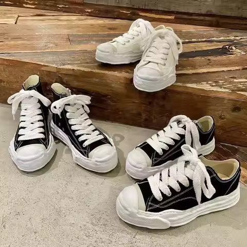 Vintage sneakers, versatile, wearable, casual shoes, couple booster dad shoes
