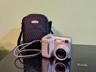 新淨Nikon Coolpix 885 CCD數碼相機 有CF卡 即買即影