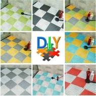 Anti-slip Rubber mat In The Bathroom Anti slip PVC Size 30 * 30 CM Used To Place In The Kitchen.