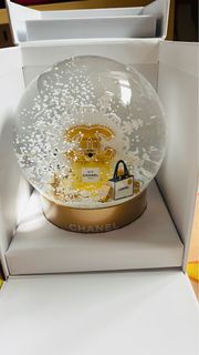 Chanel 聖誕2024 水晶球