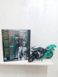 全新S.H. Figuhrats Kamen Rider W Cyclone Joker 幪面超人W旋風王牌 連(電單車二手)