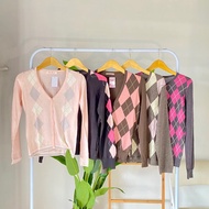 Premium WOMEN'S Cardigan | Argyle Motif | Weekdays Outfits
