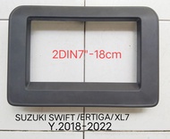 กรอบหน้ากากวิทยุ  หน้ากากวิทยุรถยนต์  หน้ากากวิทยุ SUZUKI SWIFT, ERTIGA,XL-7 ปี 2018-2022 สำหรับติดตั้งเครื่องเล่นแบบ 2DIN7"_18cm. หรือ เครื่องเล่น Android 7"