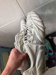 Mizuno足球鞋