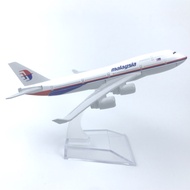 Model Pesawat Aloi 747 Malaysia 16CM, Hadiah Penerbangan, Hiasan Kereta, Popular Dalam Talian