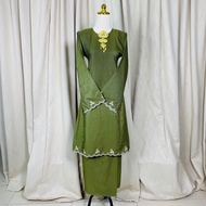 Kurung Sulam Pesak Azizah