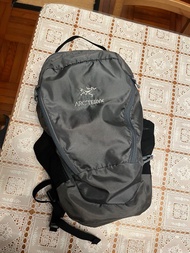 (85% New) Arcteryx Backpack Mantis 26 (Gun Metal)