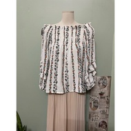 Japanese women's shirt with pretty floral pattern, size m a84