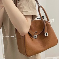 🈶24年購證 #全新全膜 #全網最低 愛馬仕金棕銀Lindy26 tc皮w刻