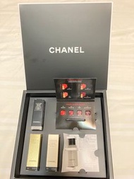 Chanel禮盒（含未上市新品）價值高達5700以上（買再加碼贈送價值1500贈品（可聊聊議價）
