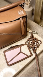 ⁠【DFS結業清貨/半價】全新正品 LOEWE 經典拼色全皮卡包/零錢包 (原價HK$3700) 現貨僅一個 有盒有塵袋⁠