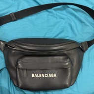 balenciaga小牛皮腰包