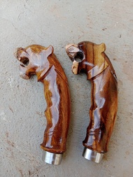 GAGANG GOLOK UKIR SINGA KAYU JOHAR 17 CM CINCIN DIAMETER 3/4 INC