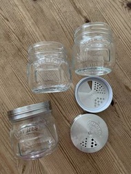 Kilner Uk jar storage with shaker lid