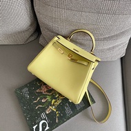 กระเป๋าถือหนังวัว RACE CHOICE Kelly Bag สีเหลืองน่ารักขนาดใหญ่สำหรับผู้หญิงในช่วงฤดูร้อน กระเป๋าสะพา