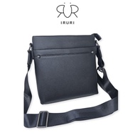 IRURI 8813-9 Men's Genuine Leather Sling Bag