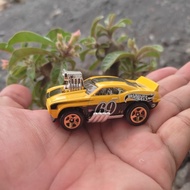 Hot Wheels TOONED 69 CAMARO Z28 loose yellow