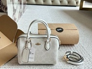 COACH bag 枕頭包 流浪包 風琴包 馬車 枕頭包 旅行包 斜孭袋 手袋 水桶包 老花 背囊 禮物 情人節 書包 聖誕節 紀念日 背包 backpacks gift valentine's da