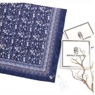 Buckle Scarves packing box denim and navy edition