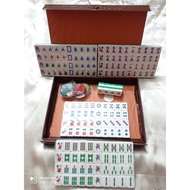 JASMINE 3 or 4 Player Brown Medium Travel Mahjong Set (1.6 x 2.2 cm) (168 pieces with Dice and Chips