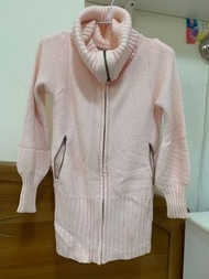 epanouir粉色針織外套款式特殊領口有很多種穿法冬天穿又非常保暖尺寸38