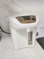 TOSHIBA 3.0L 電熱水煲