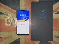華碩 ZenFone 5 手機