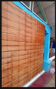 Tirai bambu terbaru sudah di cat warna coklat./ wide bambu terbaru/ kiray bambu / kere bambu penutup