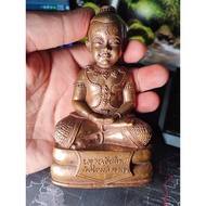Lp Sawai Kumantong statue