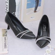 Giày cao gót nhọn 5p bít công cở da mềm 2 dây mảnh xoàn chéo mũi chân - BM108