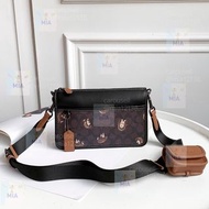 👜COACH 蔻馳 QBpht   男款 斜挎包 單肩包  生日禮物 請認證mia12138.賣家 crossbody bag shoulder bag birthday present