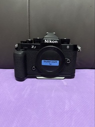 安心行貨 完美無瑕  Nikon ZF Body 送手柄 快門次數 1X