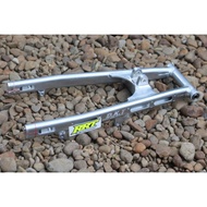 SWING Arm DKT NINJA R & RR LUBANG
