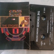 kaset pita the strokes room on fire