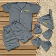 Short Baby Clothes Set Hat Gloves Feet 0-4 Months