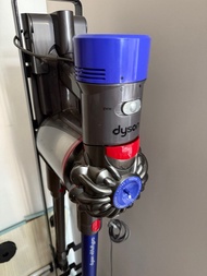 dyson V8 吸塵機