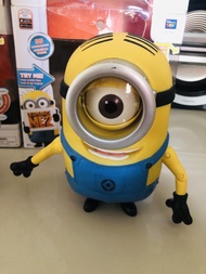 Thinkway toys minion despicable me 2 stuart talking figure minions