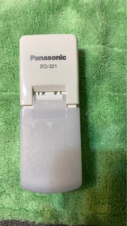 Panasonic BQ-321 充電器 4 AA Ni-MH Batteries