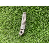 footrest belakang kanan honda cbr150r