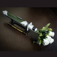 受星球大戰啟發的新娘花束架 Kanan Jarrus Lightsaber