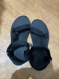 Teva 涼鞋