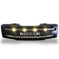 กระจังหน้า พลาสติก ABS อย่างดี รุ่น นิสสัน นาวาร่า ปี 2005 - 2013 NISSAN NAVARA D40 ไฟสีขาวและเหลือง