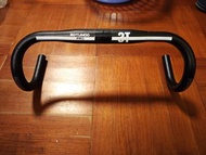 3T Pro 頭把 (400mm) 超輕，9成新。