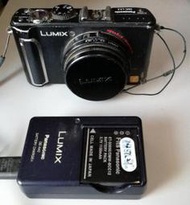 Panasonic DMC-LX3 相機 +充電器+電池 （電池門脫落但不影響使用）